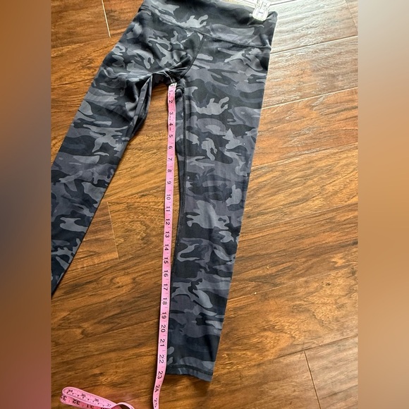 Zyia Active Black Camouflage Leggings-Size2 - Picture 7 of 8